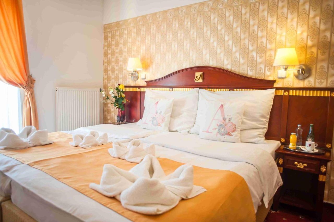 Hotel Tommy Wellness & Spa Náchod Extérieur photo